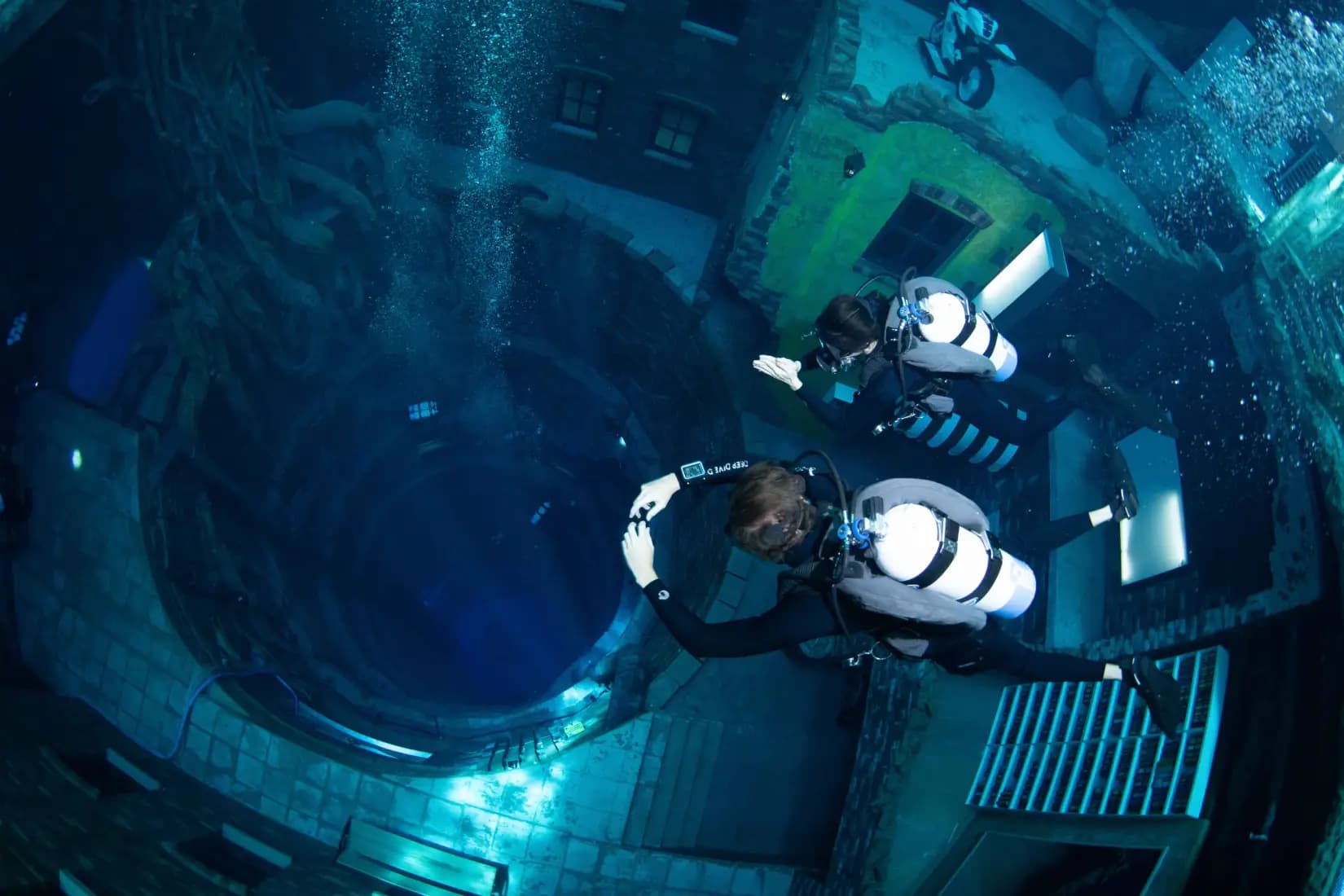 Eco-conscious scuba diving vacations for sustainable ocean exploration