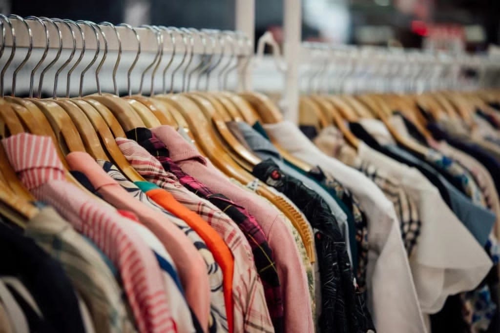 Affordable Women’s Clothing Manufacturer with Custom Design Services