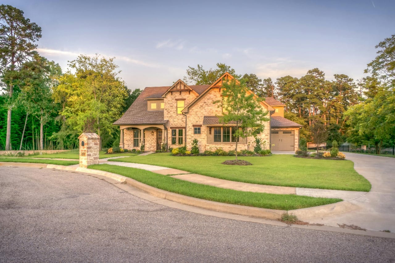 Browse updated listings of Gulf Breeze FL homes for sale with premium lifestyle features.